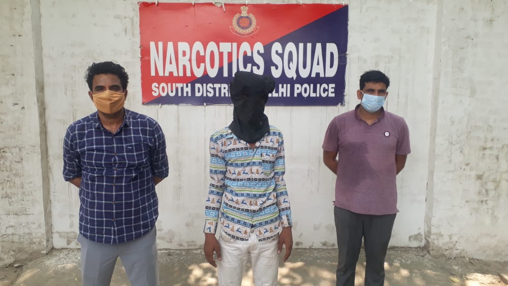 नारकोटिक्स स्क्वॉड ने एक ड्रग तस्कर को गिरफ्तार किया, 11 किलो भांग बरामद