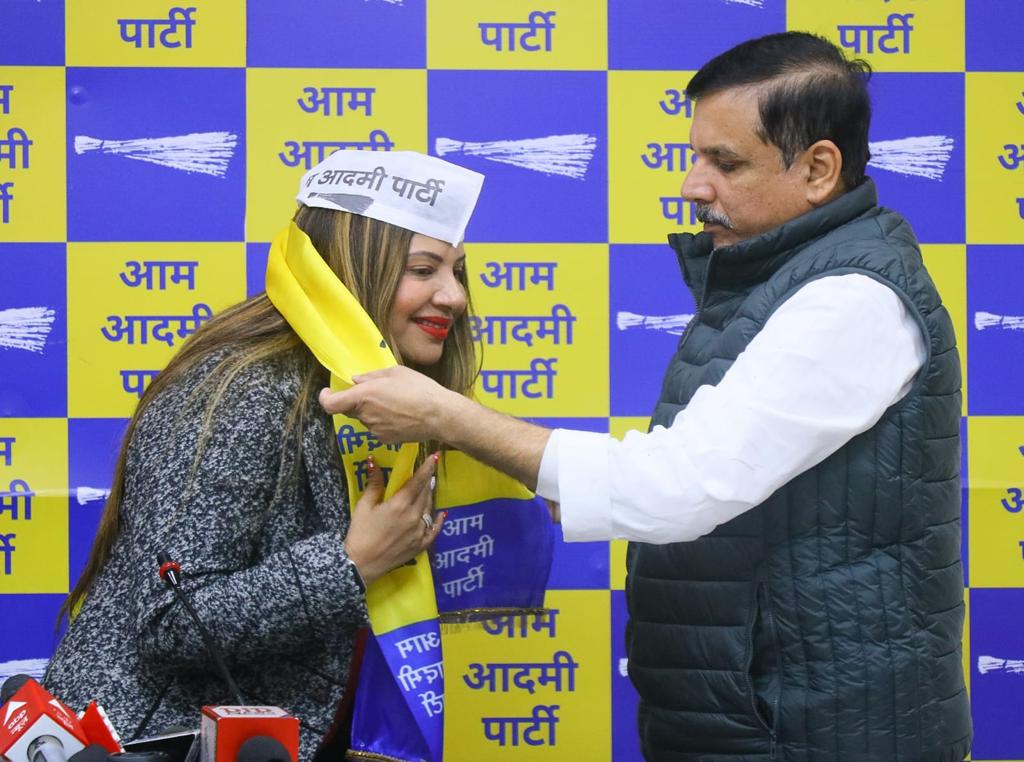 actress Sambhavna Seth joins Aam Aadmi Party