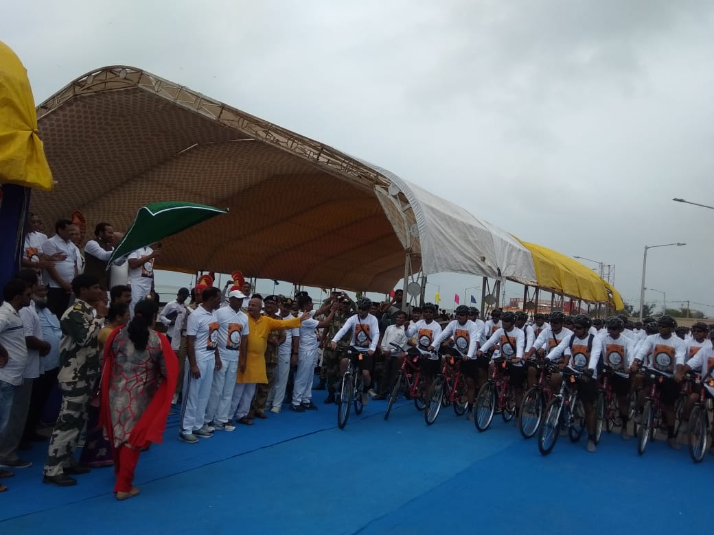 Cycle yatra organized on 150th birth anniversary of Mahatma Gandhi