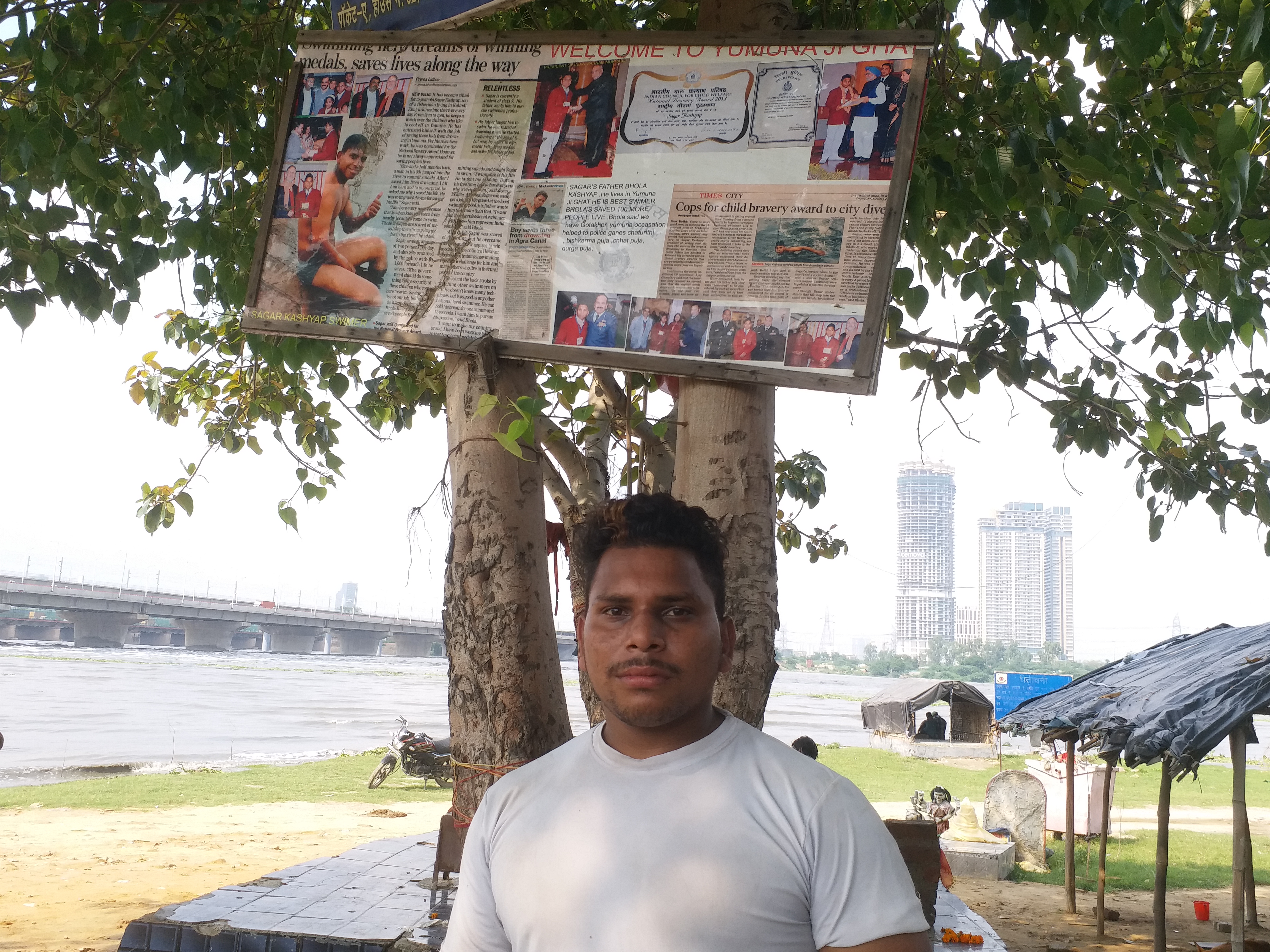 bravery award honored swimmer sagar posted in flood affected areas