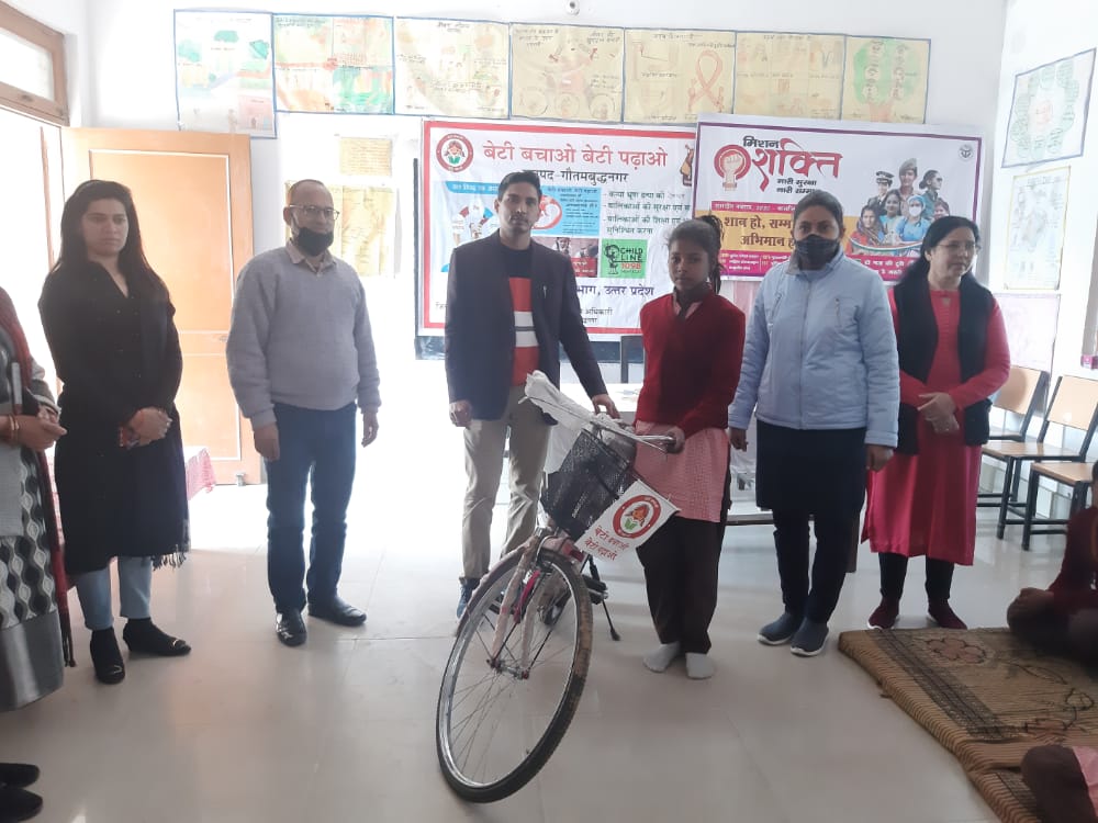 distribution of bicycles among school girls under mission shakti in noida uttar pradesh