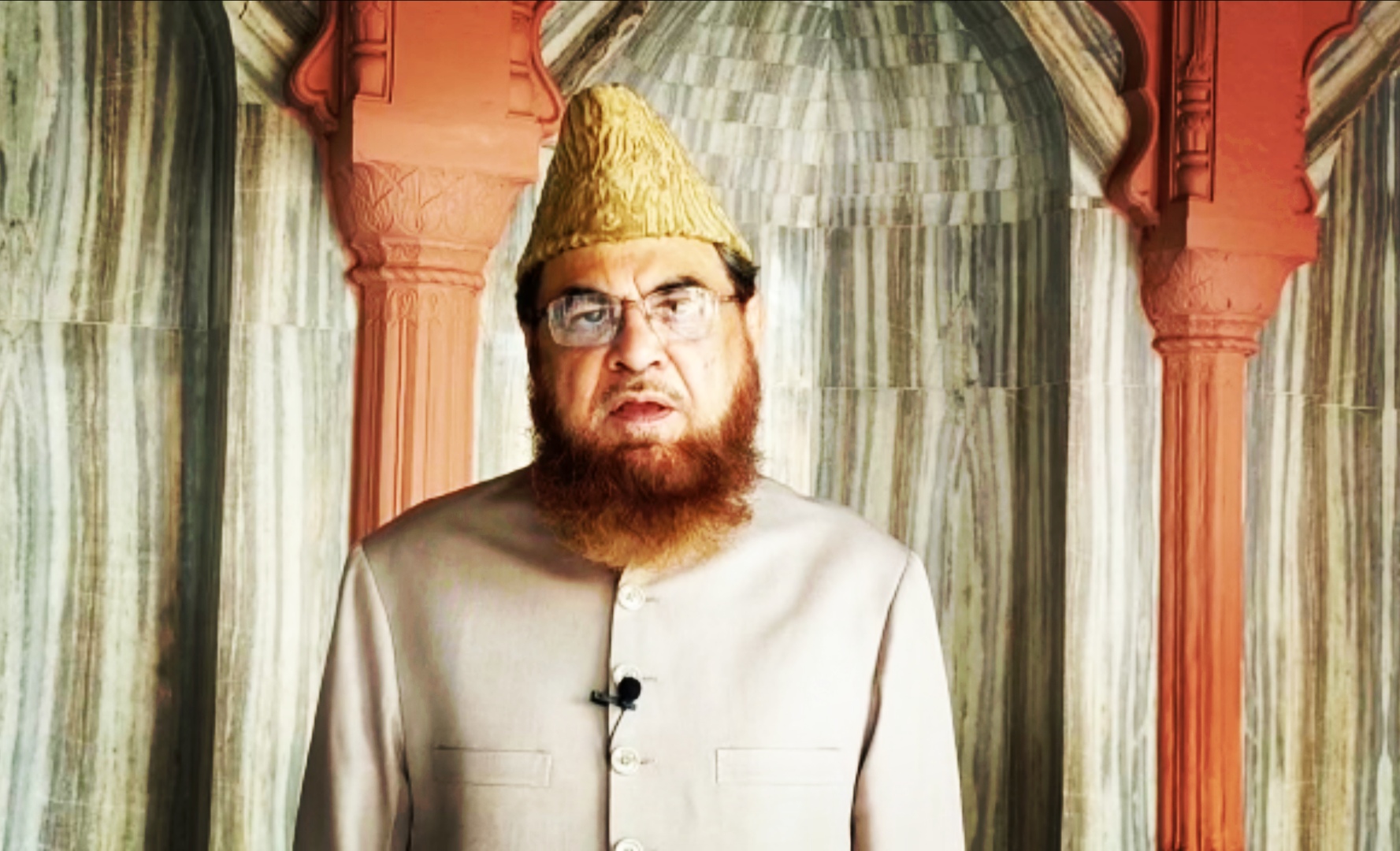 دہلی میں مسجد فتحپوری کے شاہی امام ڈاکٹر مفتی مکرم نے حکومت سے درخواست کی ہے کہ عیدالضحیٰ کے متعلق تمام انتظامات کیے جائیں