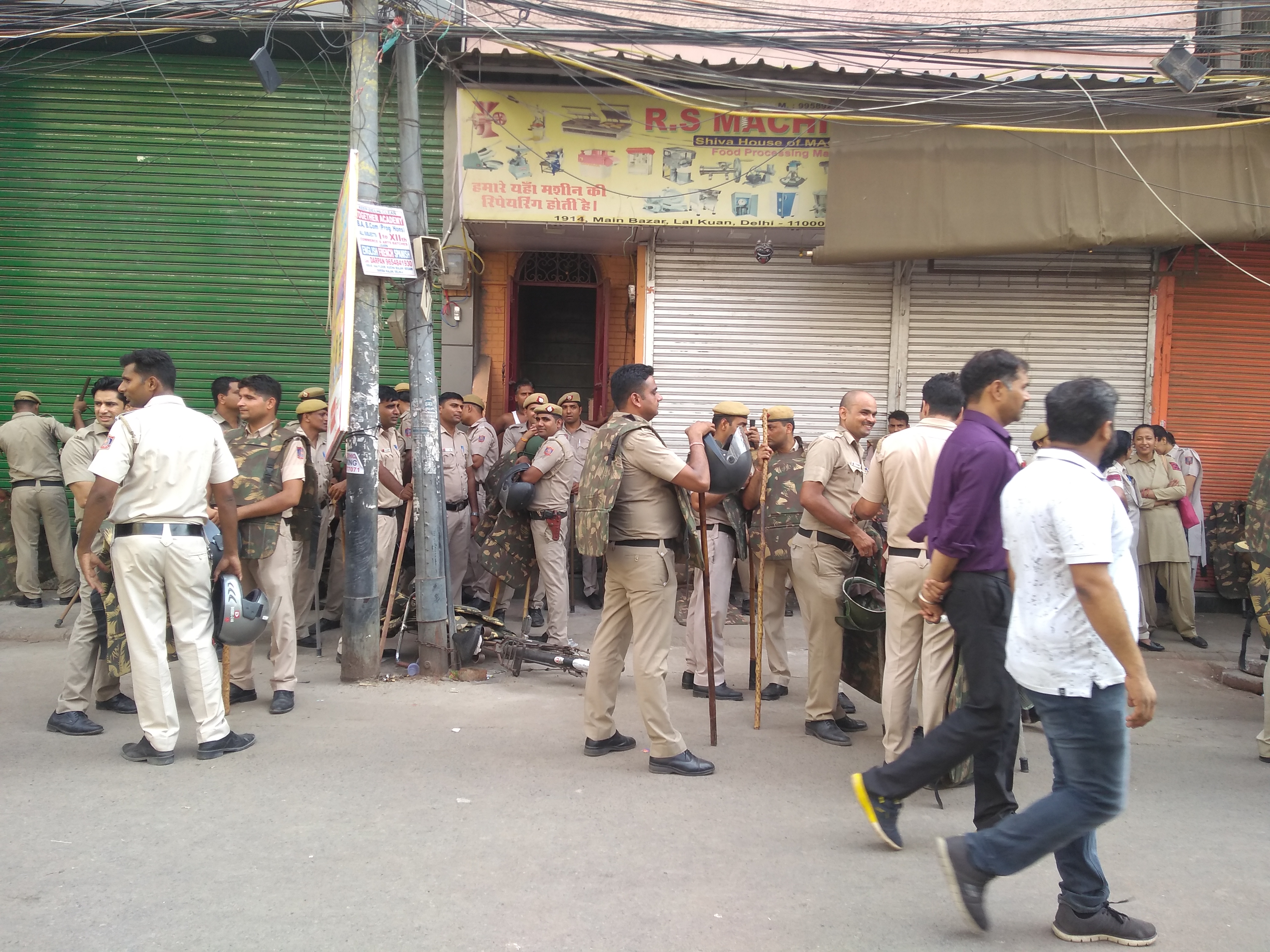 two accused arrested in religious place breakage case Hauz Qazi delhi