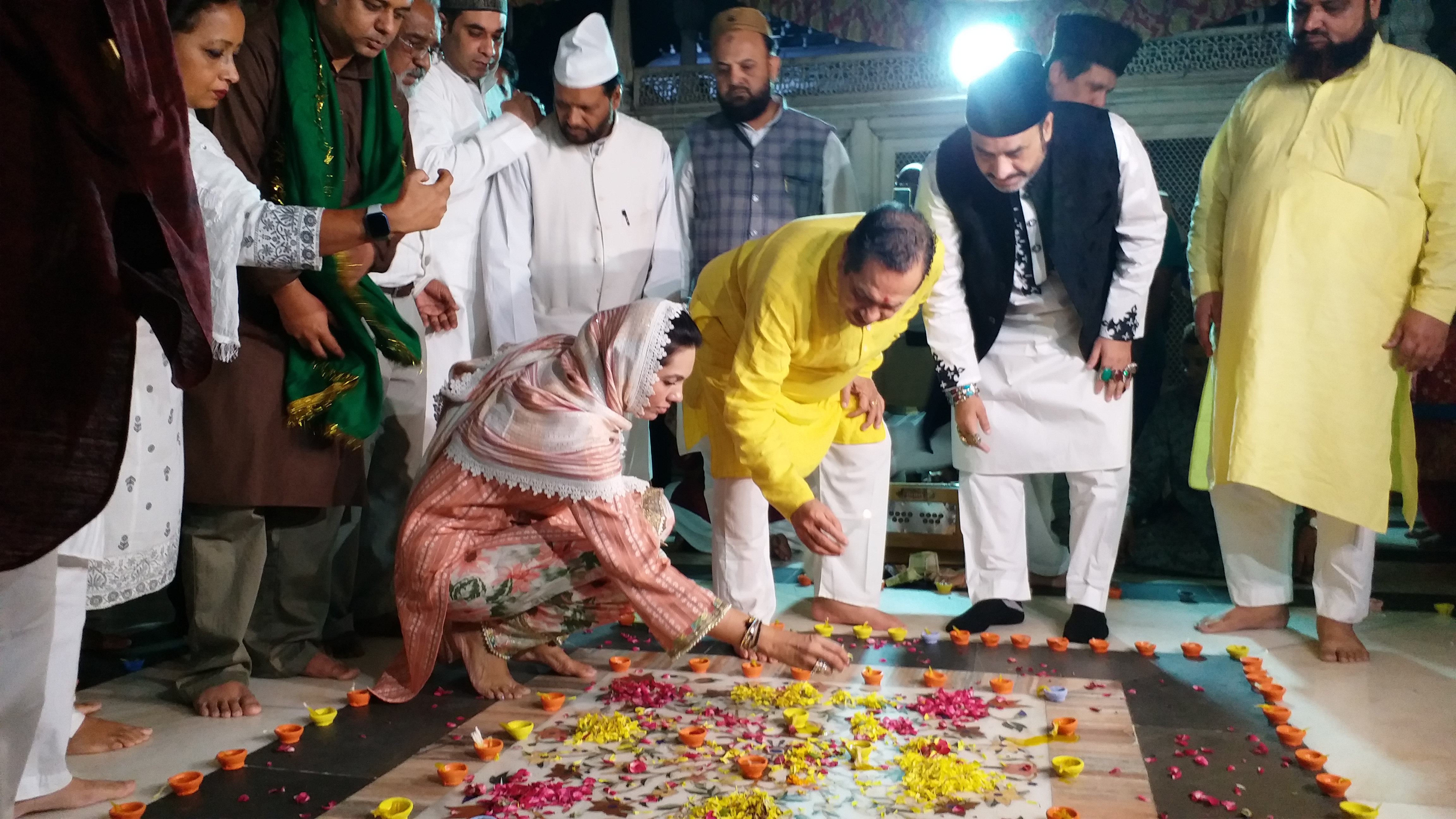 Indresh Kumar Visit to Nizamuddin Dargah