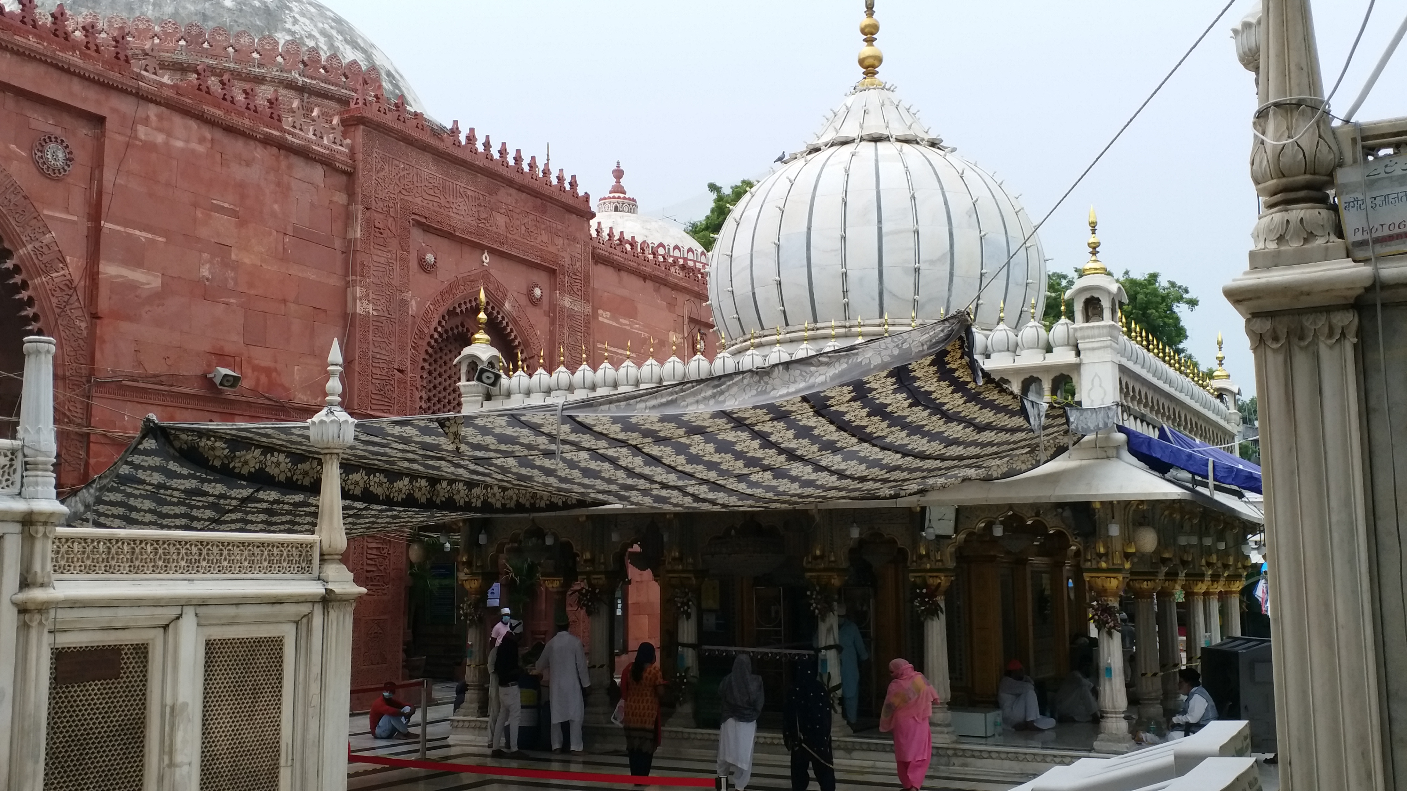 the shrine of hazrat nizamuddin was opened for the pilgrims in delhi