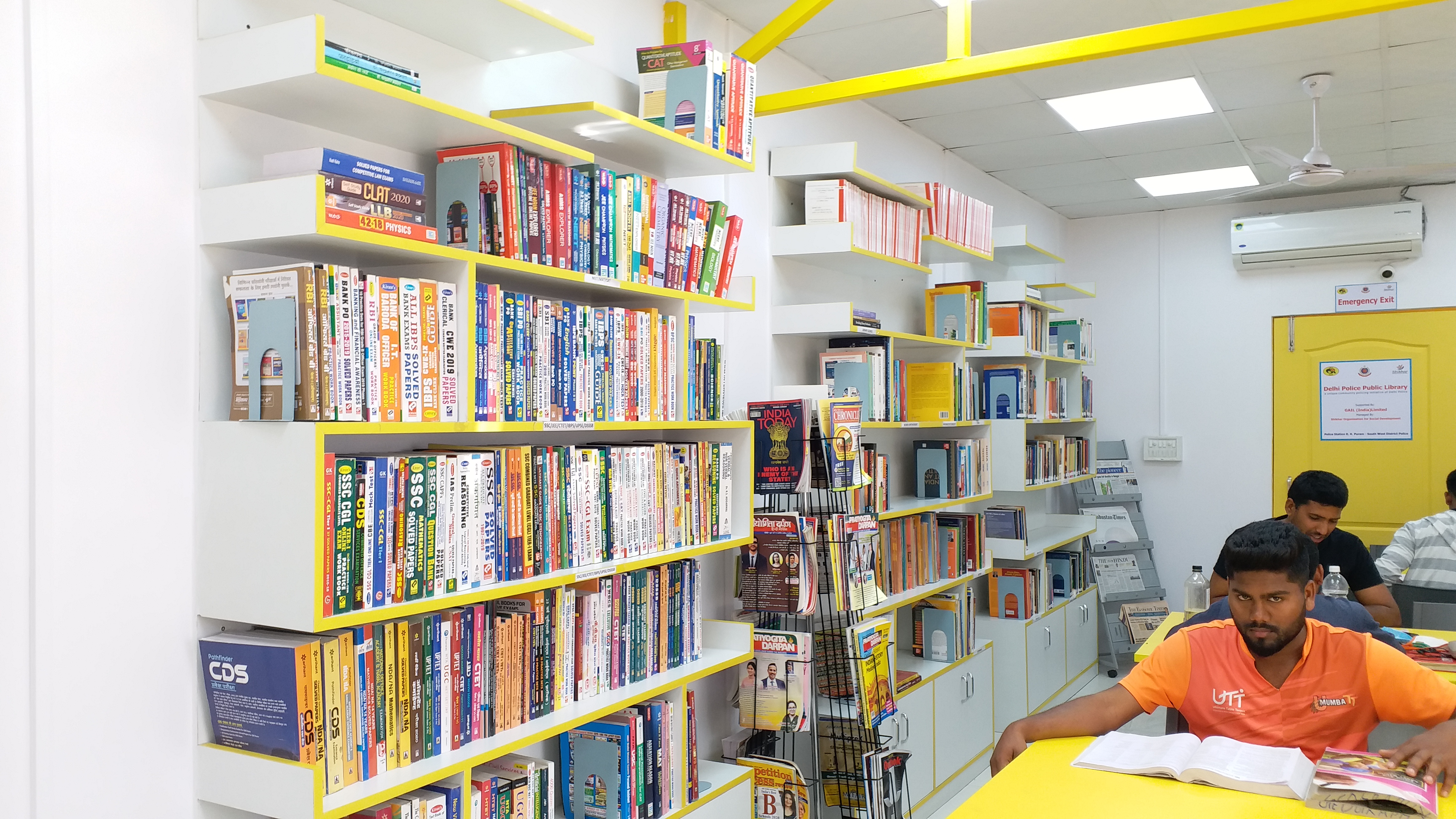 delhi police public library opened in rk puram police station with latest facility