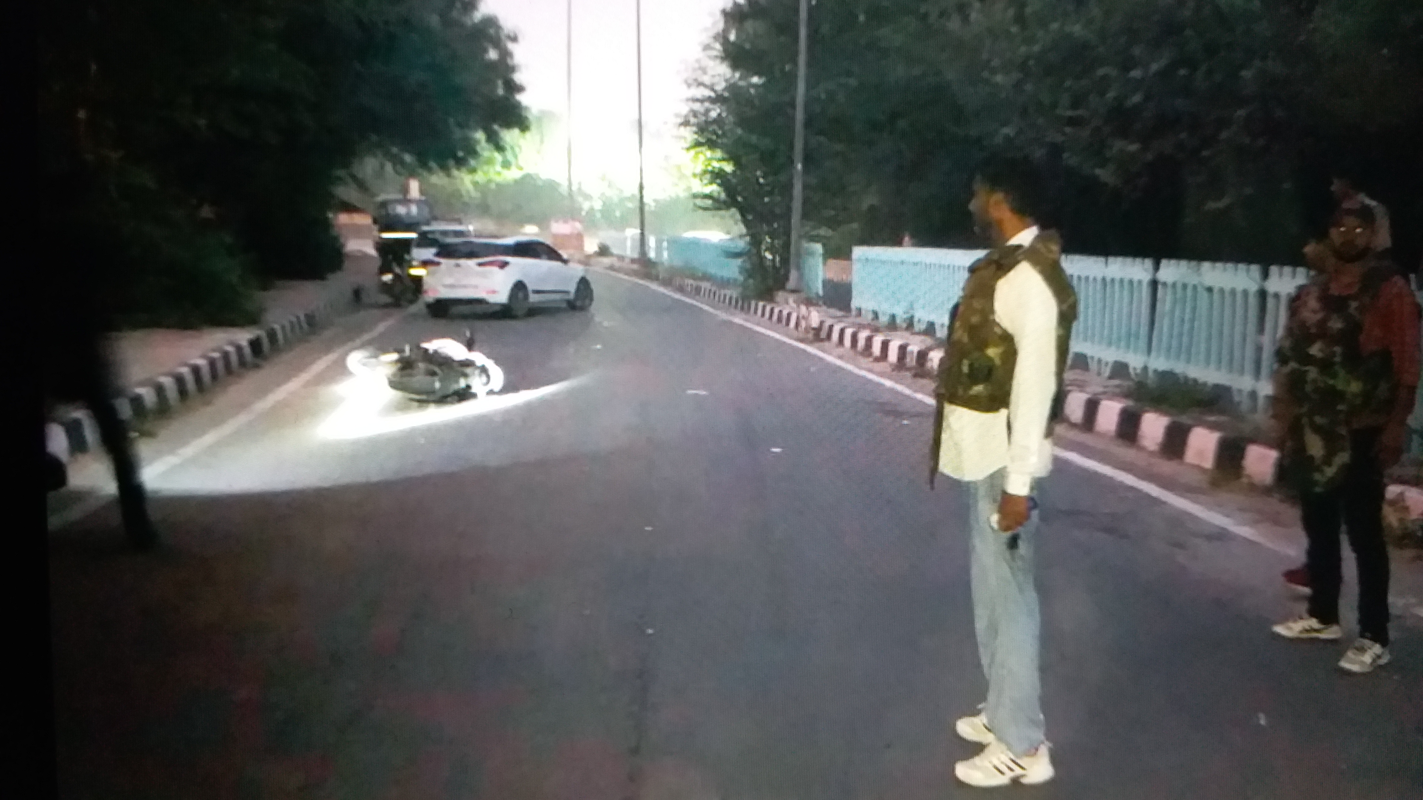 delhi police encounter on mathura road two snatcher injured