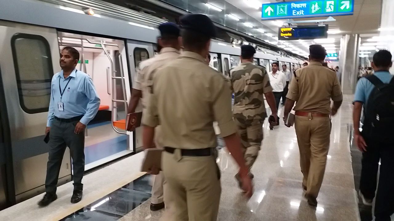 Security beefed up in Delhi Metro