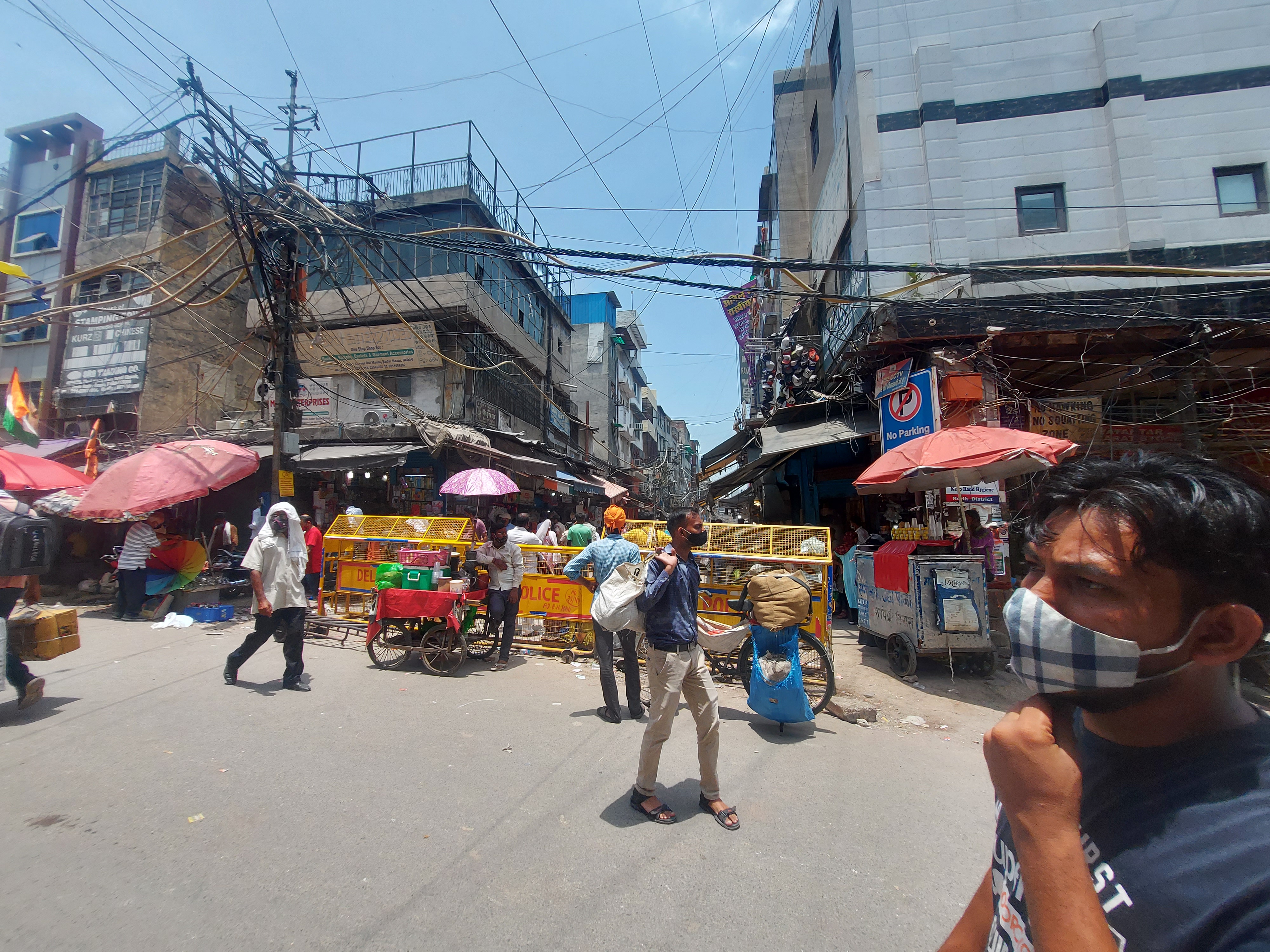 covid protocol violation in delhi sadar bazar