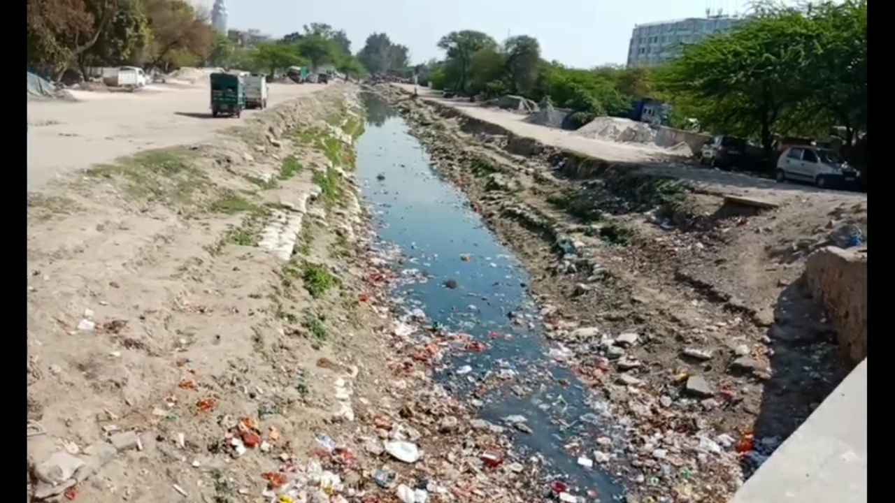 The cannel where the bomb was found