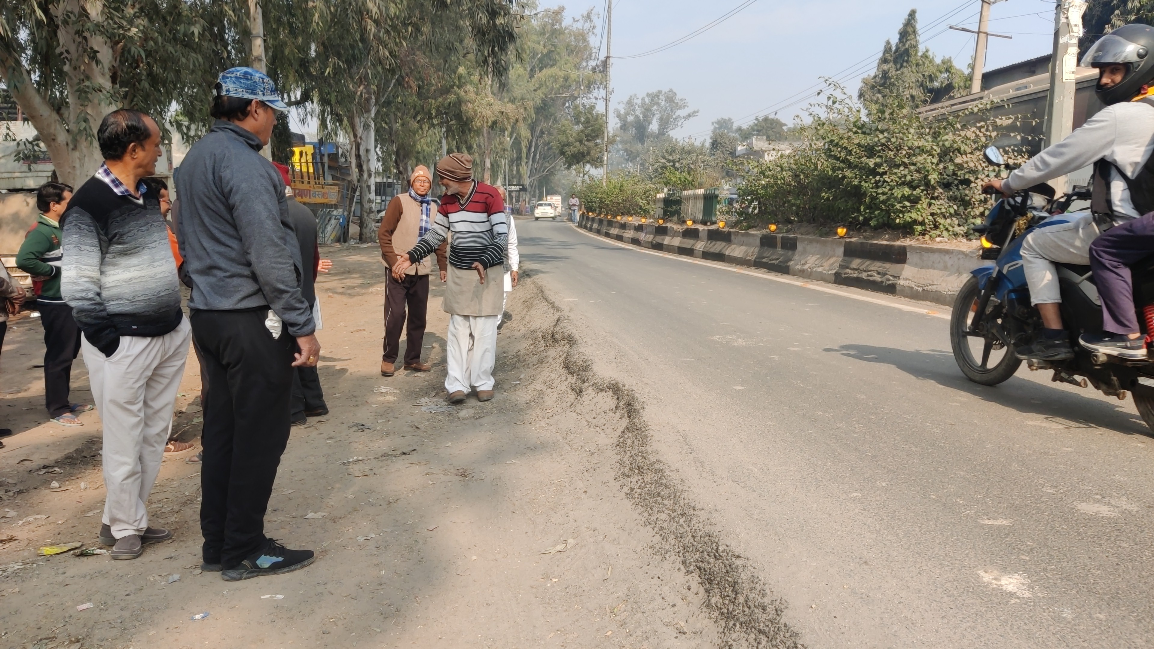 बुराड़ी रिंग रोड से हिरणकी पुस्ते तक की सड़क का होगा चौड़ीकरण.