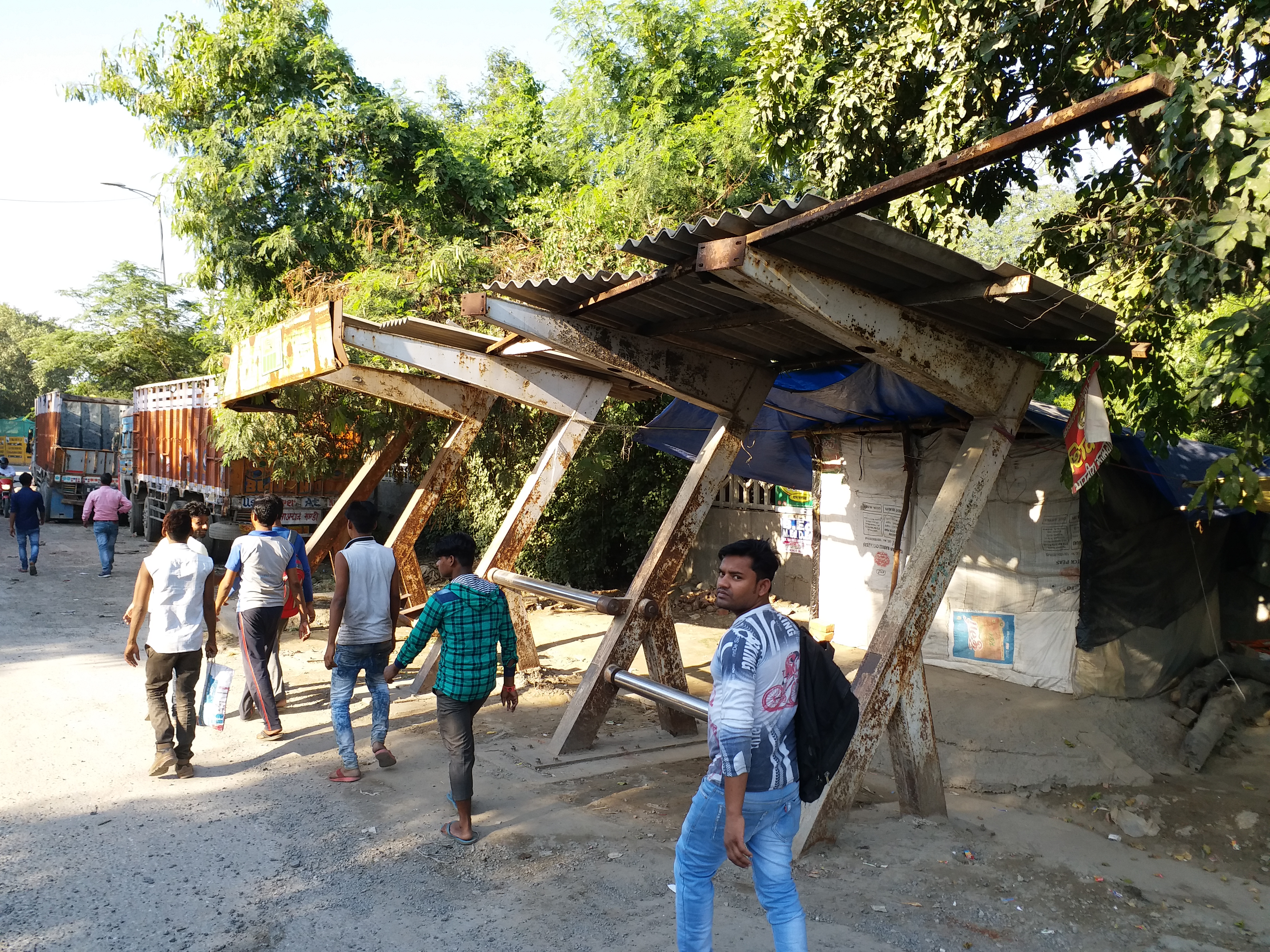 bus shelters of broken in Delhi rural area