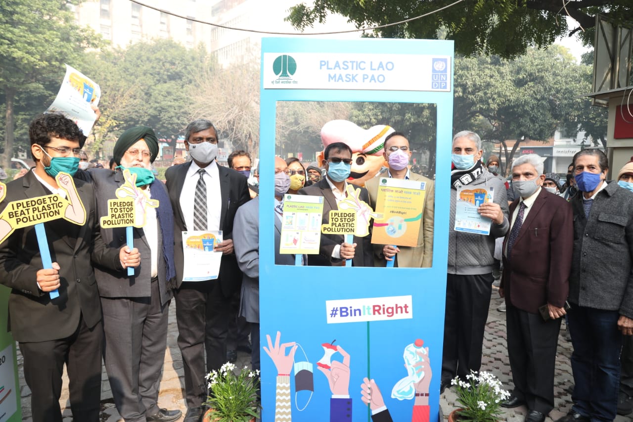 Plastic Lao Mask Pao Kiosk