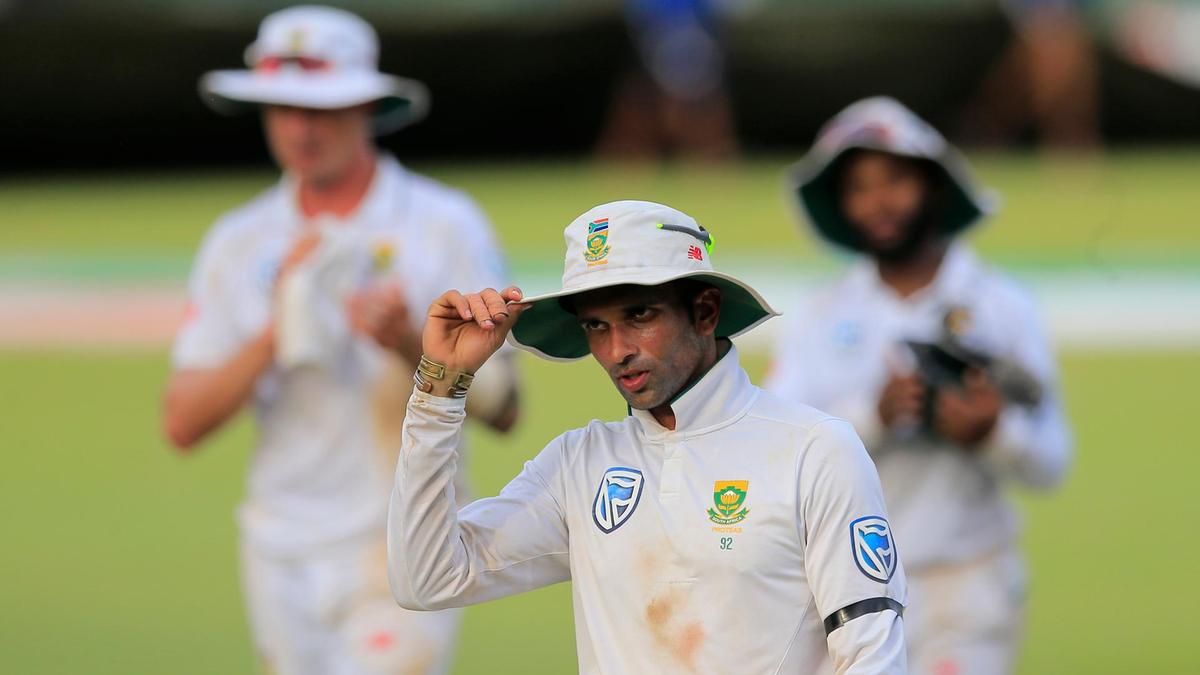 keshav maharaj became third bowler to paid highest runs in a test match