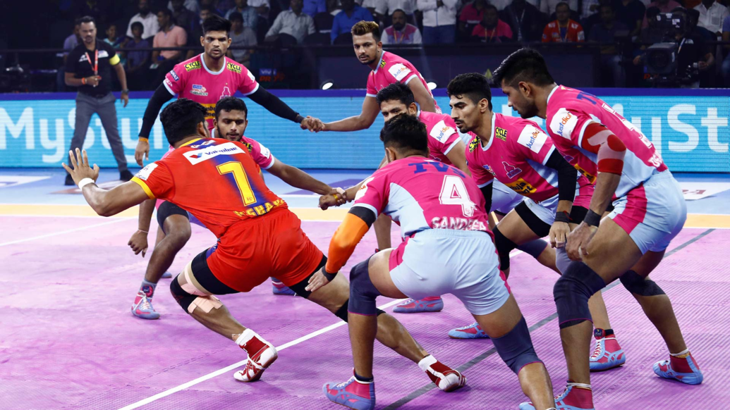 Shrikant Jadhav  Surender Gill  Up Yodha  Jaipur Pink Panthers  Pro Kabaddi