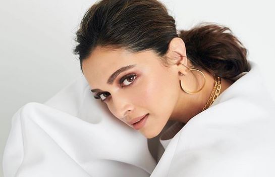 deepika padukone on ayushamnn khurrana