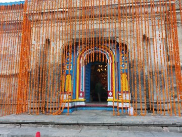 The doors of Lord Kedarnath opened today