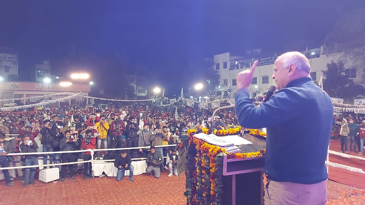 Manish Sisodia on Uttarakhand tour