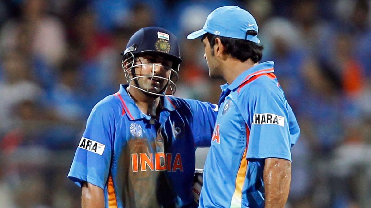 Gautam Gambhir,  M.S. Dhoni, India, Roomate