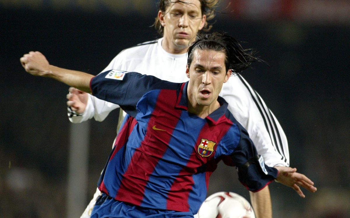 Luis Garcia played for Barcelona in 2003-2004 season.
