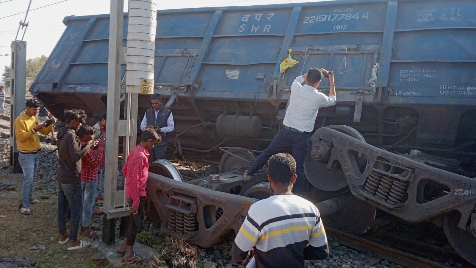 GOODS TRAIN DERAILED IN GAYA