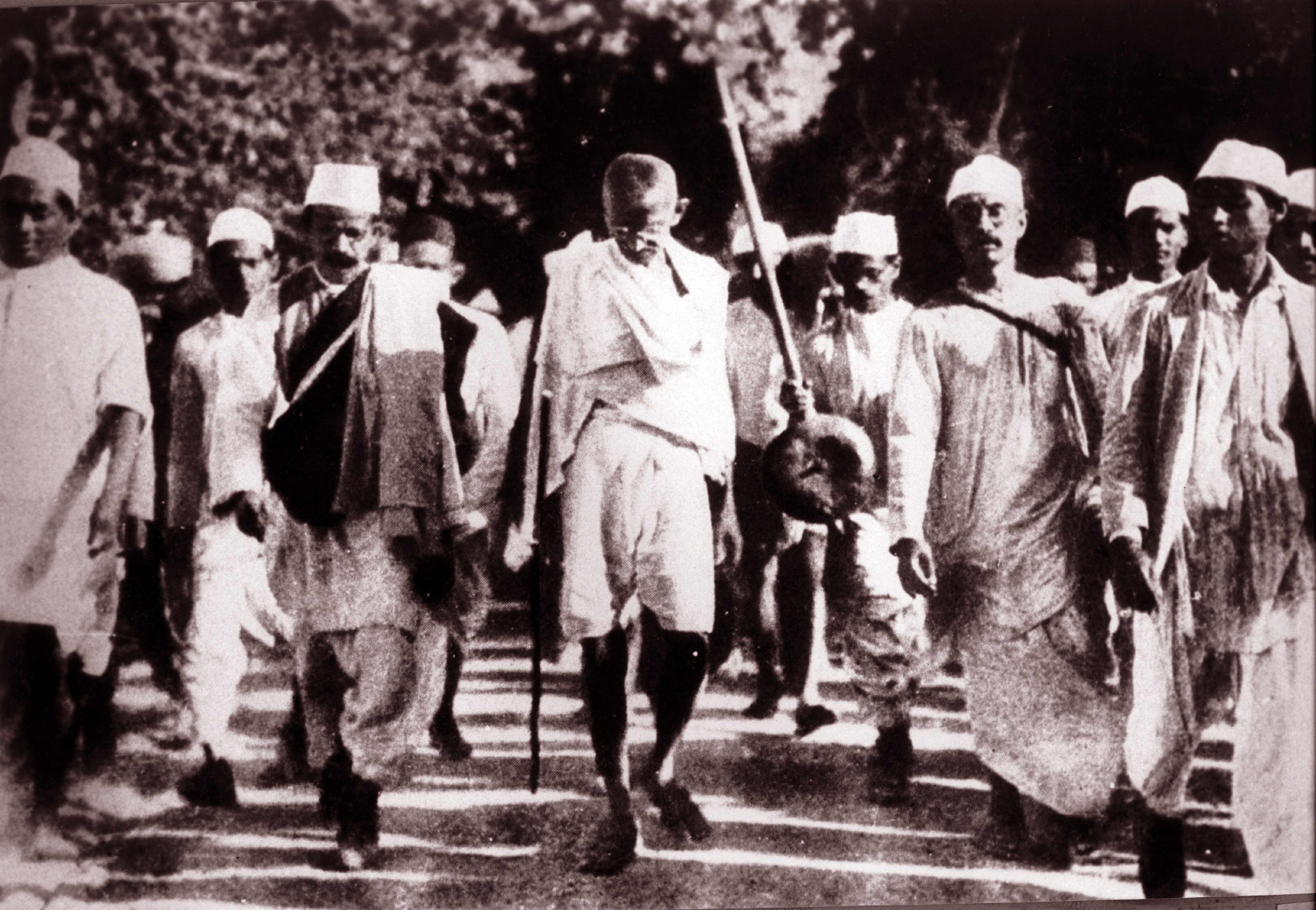 വ്യവസ്ഥകൾക്കെതിരെയുള്ള പോരാട്ടം  gandhi  untouchability  gandhi against untouchability