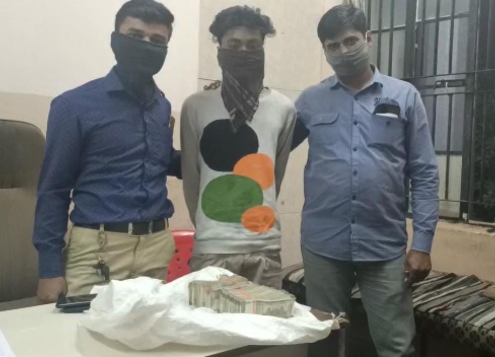 Ahmedabad police arrested the accused in Odhav and Vastrapur robberies