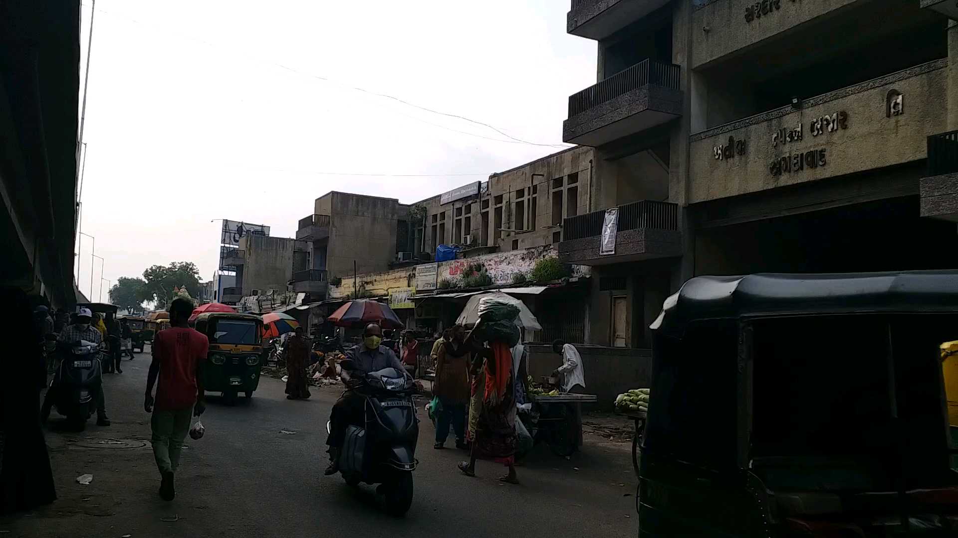 vegetable sellers upset over construction of parking area in jamalpur vegetable market