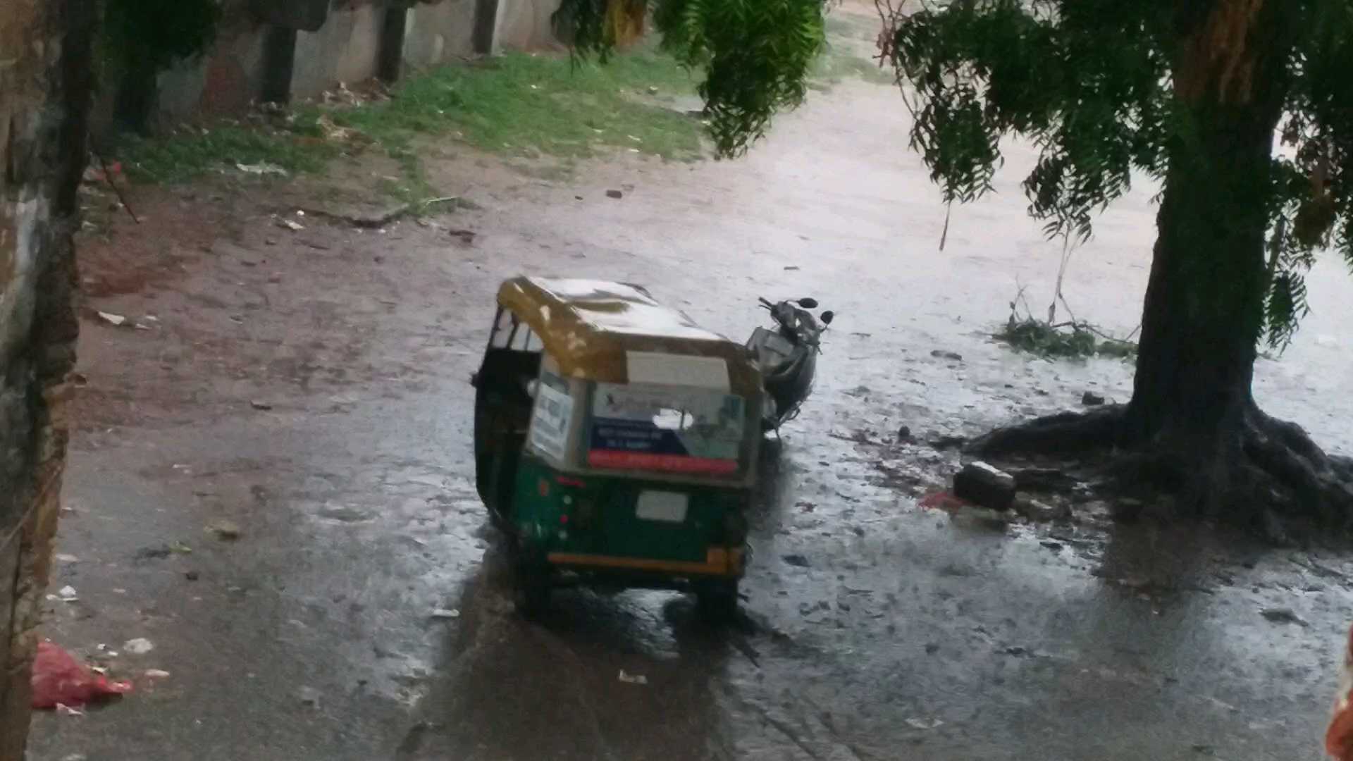 بحر عرب میں اپر ایر سائیکلونک سرکیولیشن سسٹم سرگرم ہونے سے پورے گجرات میں بارش ہوگی