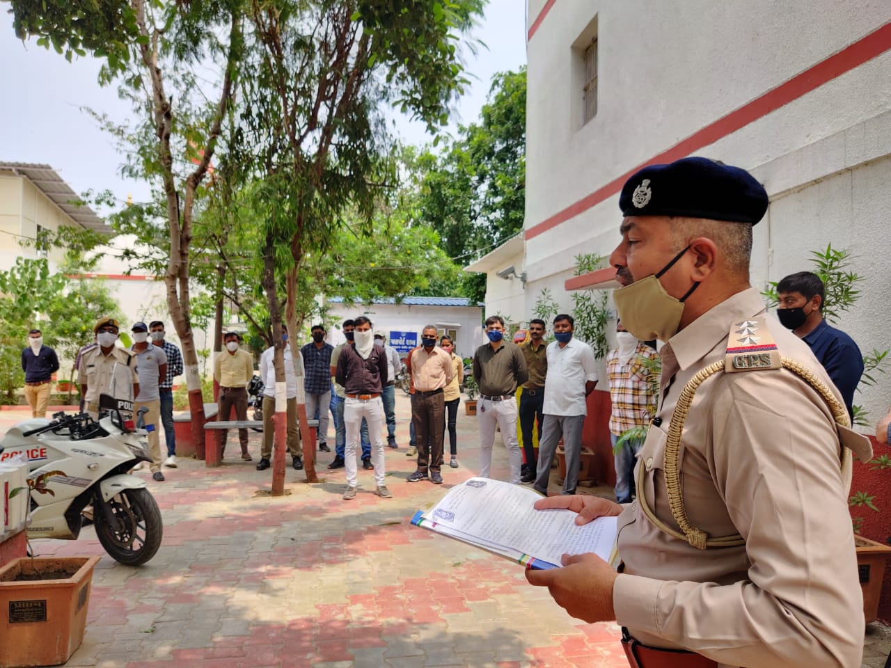 police in Bapunagar