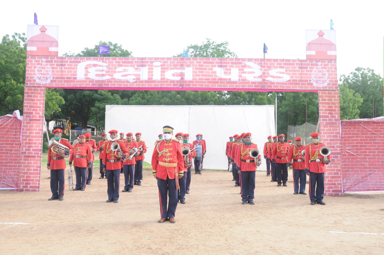 passing parade was held with social distance