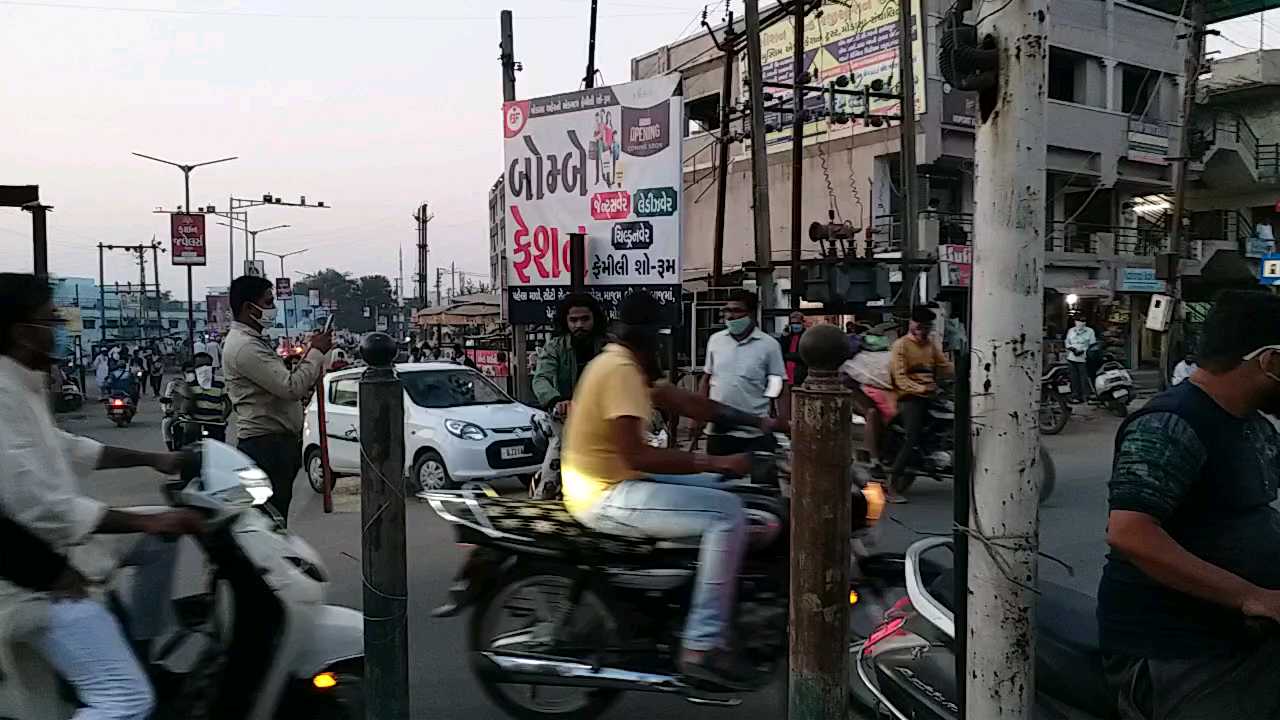 અરવલ્લી જિલ્લામાં માસ્ક વિના ફરતા લોકો વિરુદ્વ પોલીસે કરી કાર્યવાહી