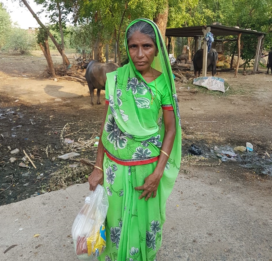 The Aravalli administration gave ration kits to 28 widows woman of Bayad