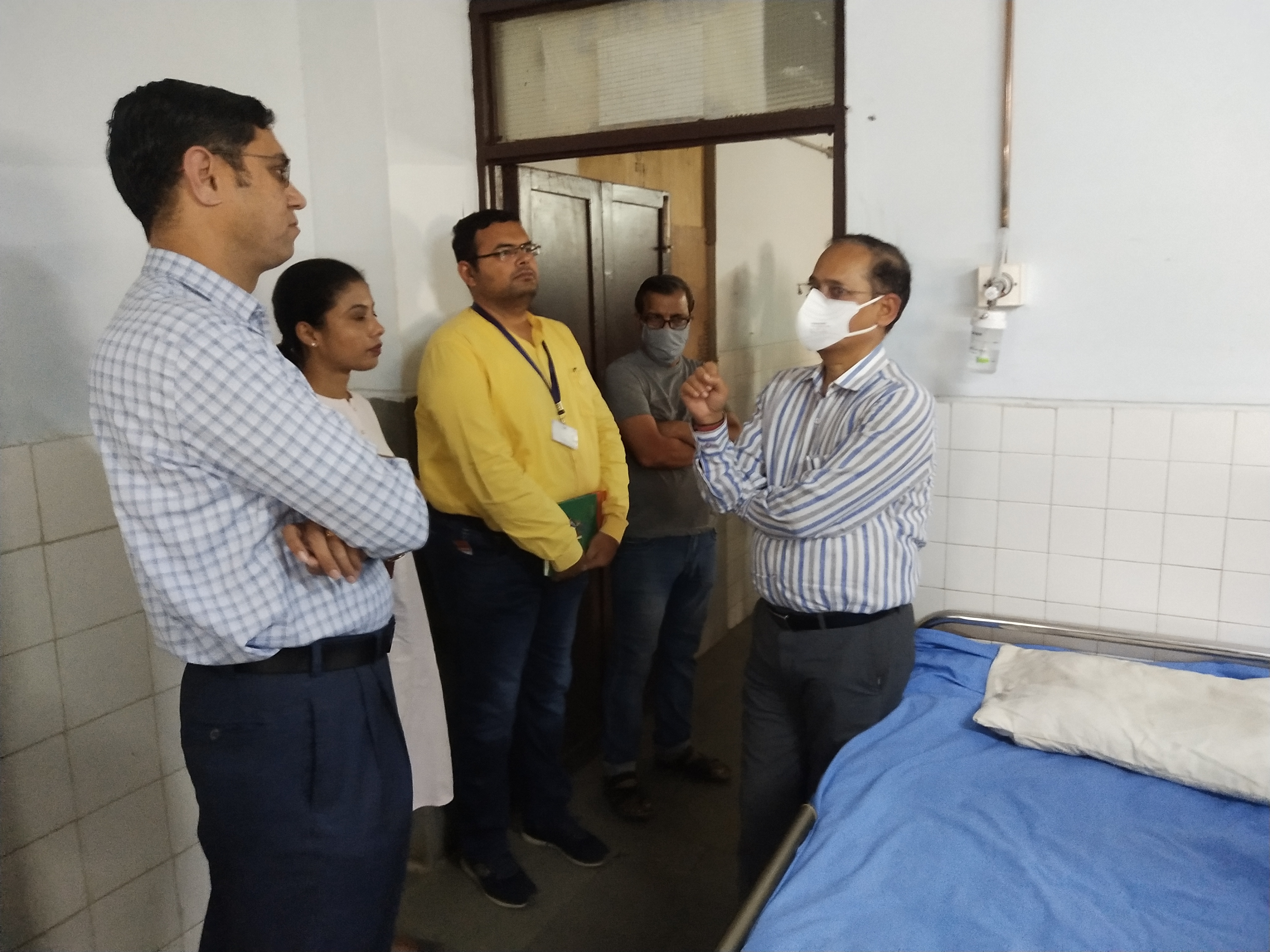 Gujarat Action Mode on corona, Commissioner J.P. Gupta Visit all district hospitals