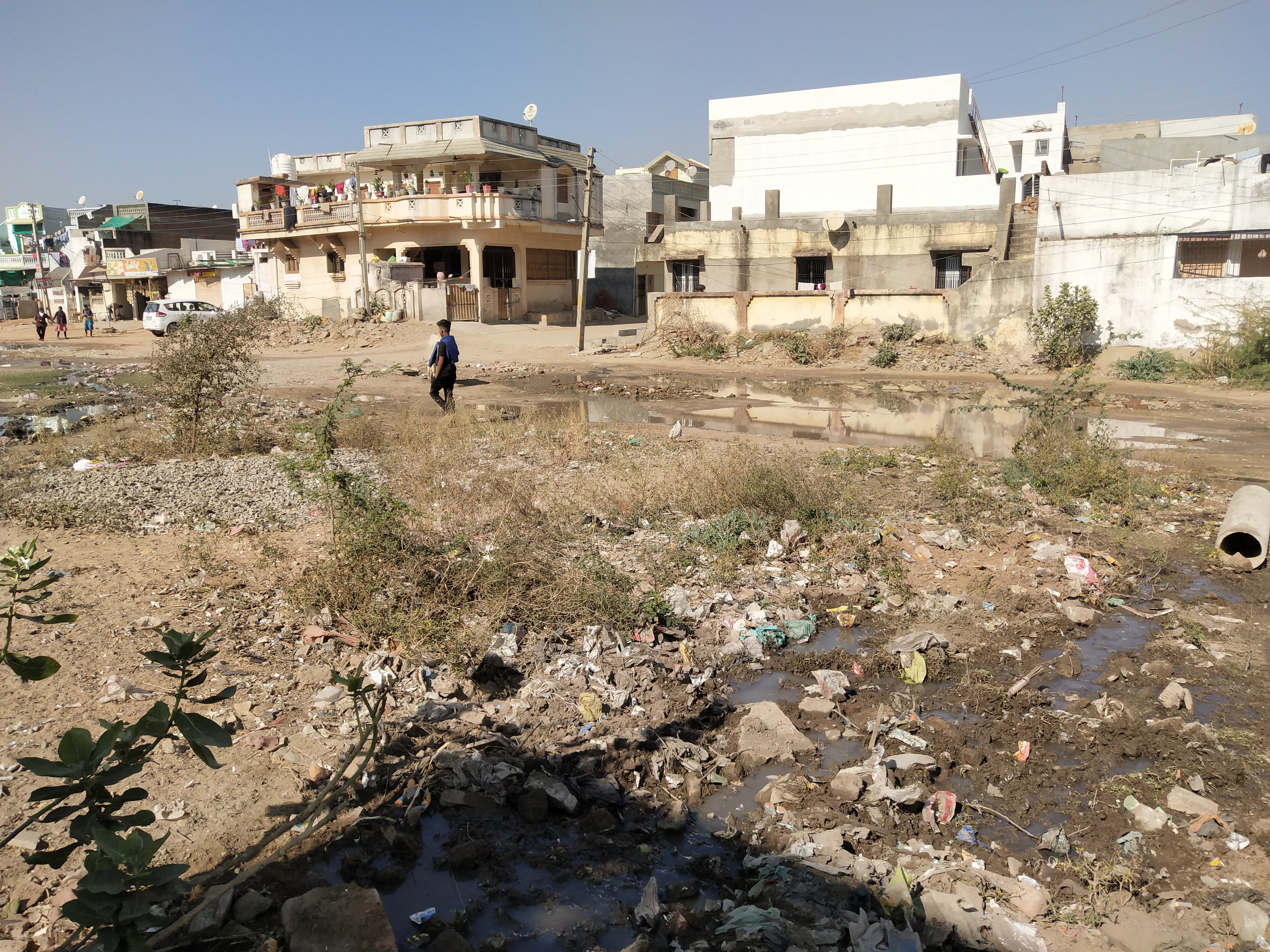 Banaskantha  district Gulbani Nagar area of Disa wrapped in dirt