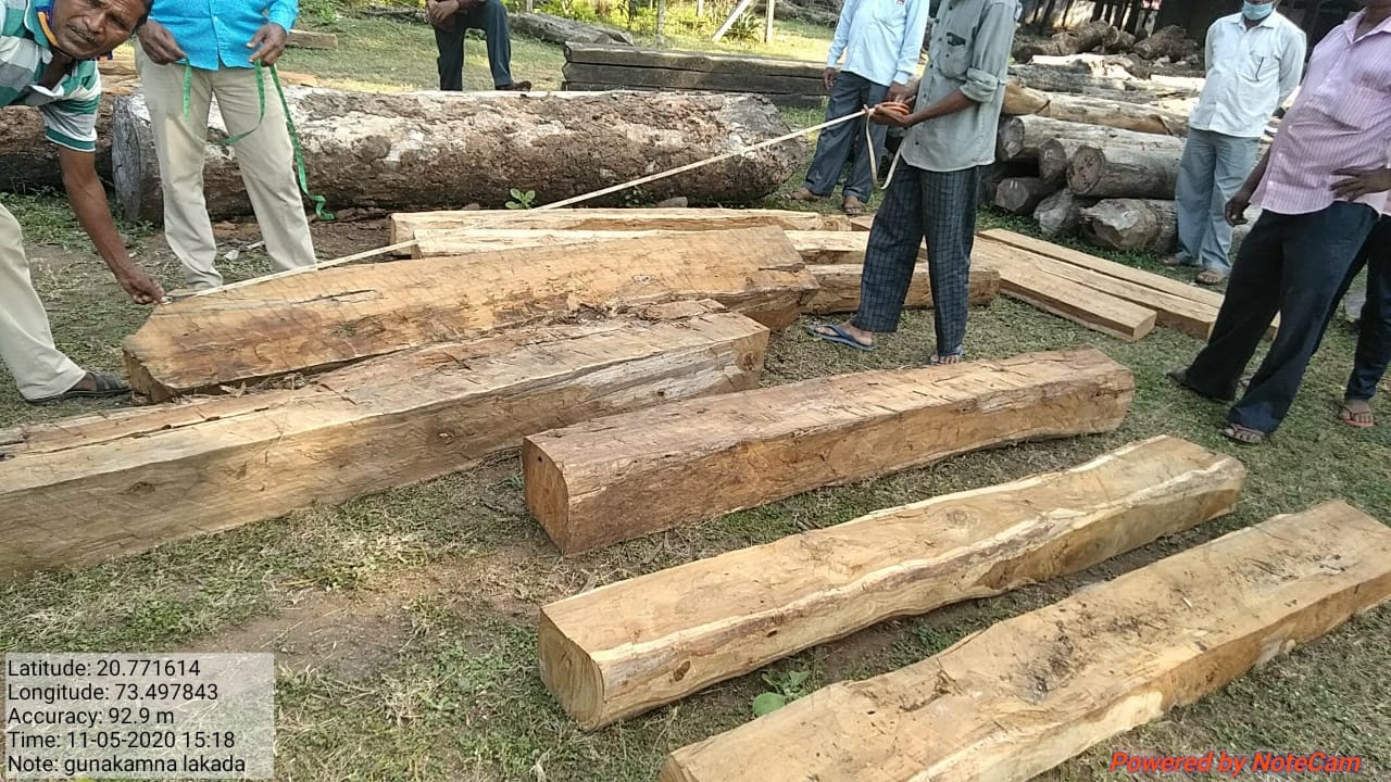 a-joint-team-of-forest-personnel-from-dang-district-seized-2-vehicles-loaded-with-illegal-timber