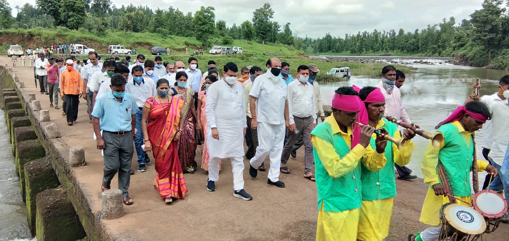 Ganpat Singh Vasava inaugurated the road of Subir taluka