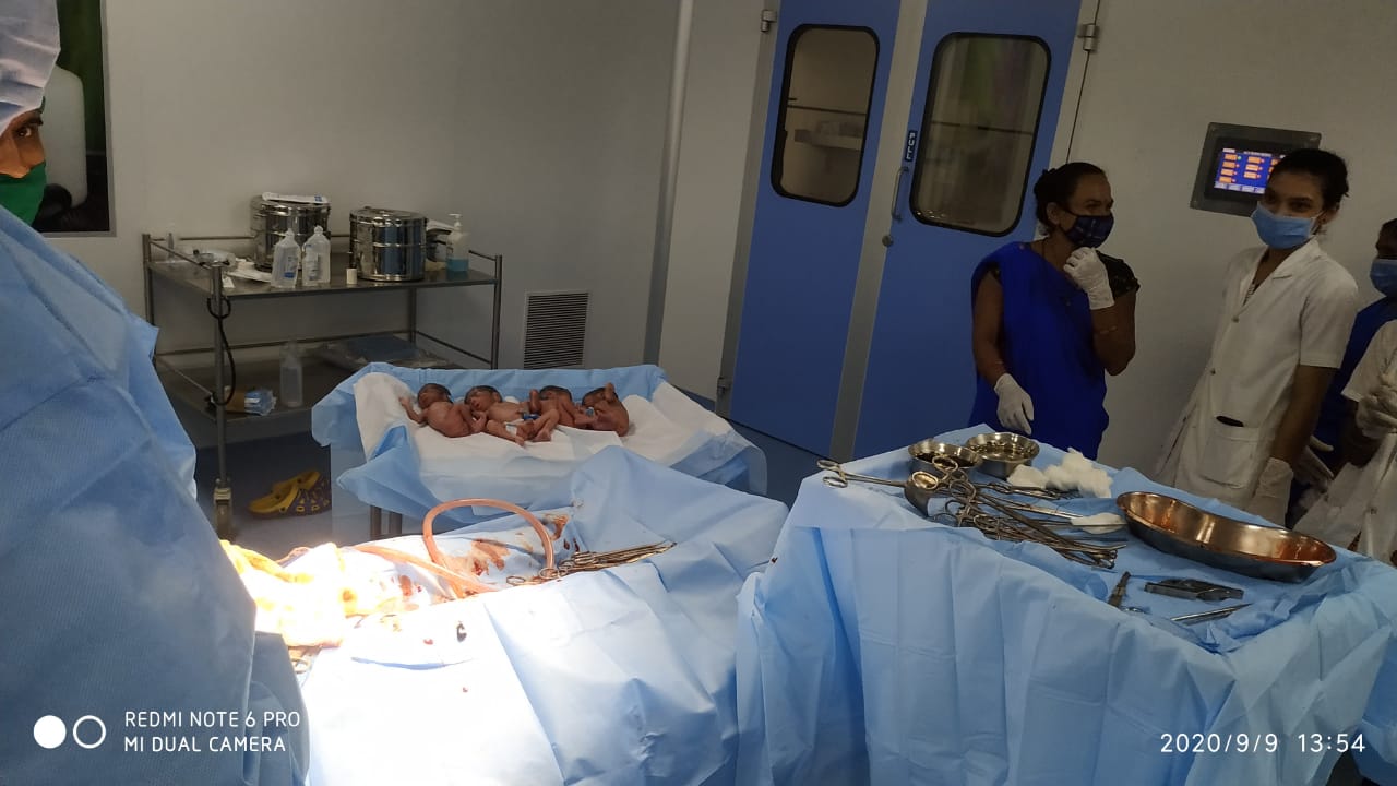a mother gave birth to 4 children at once in dahod, gujarat
