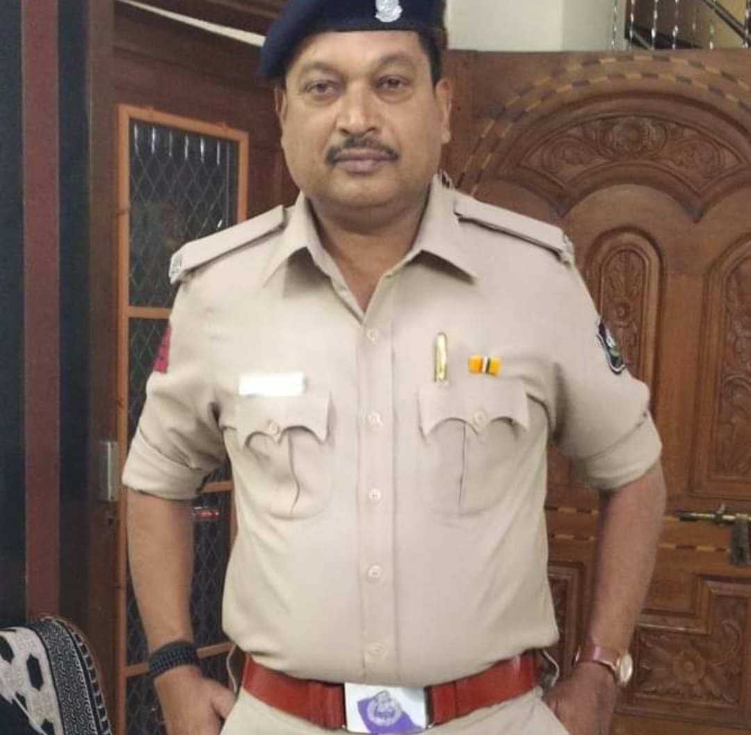 policeman committed suicide in valsad