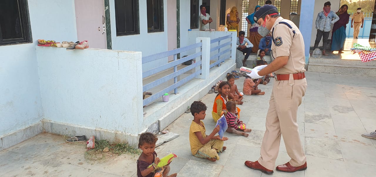 police help to shelter home