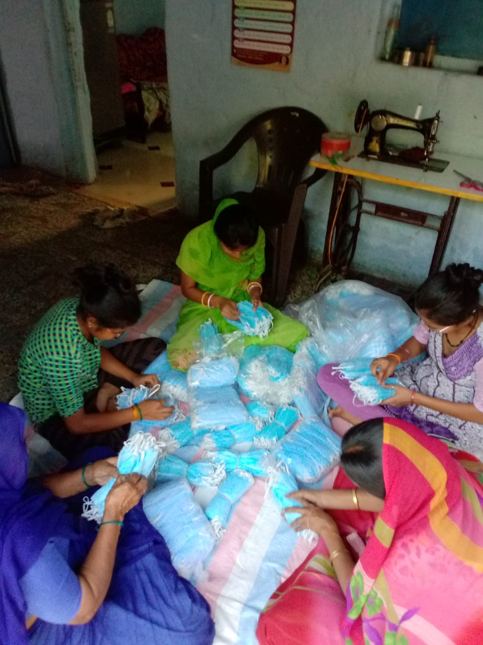 Jamnagar Sakhi Mandal initiative, production of home-made masks