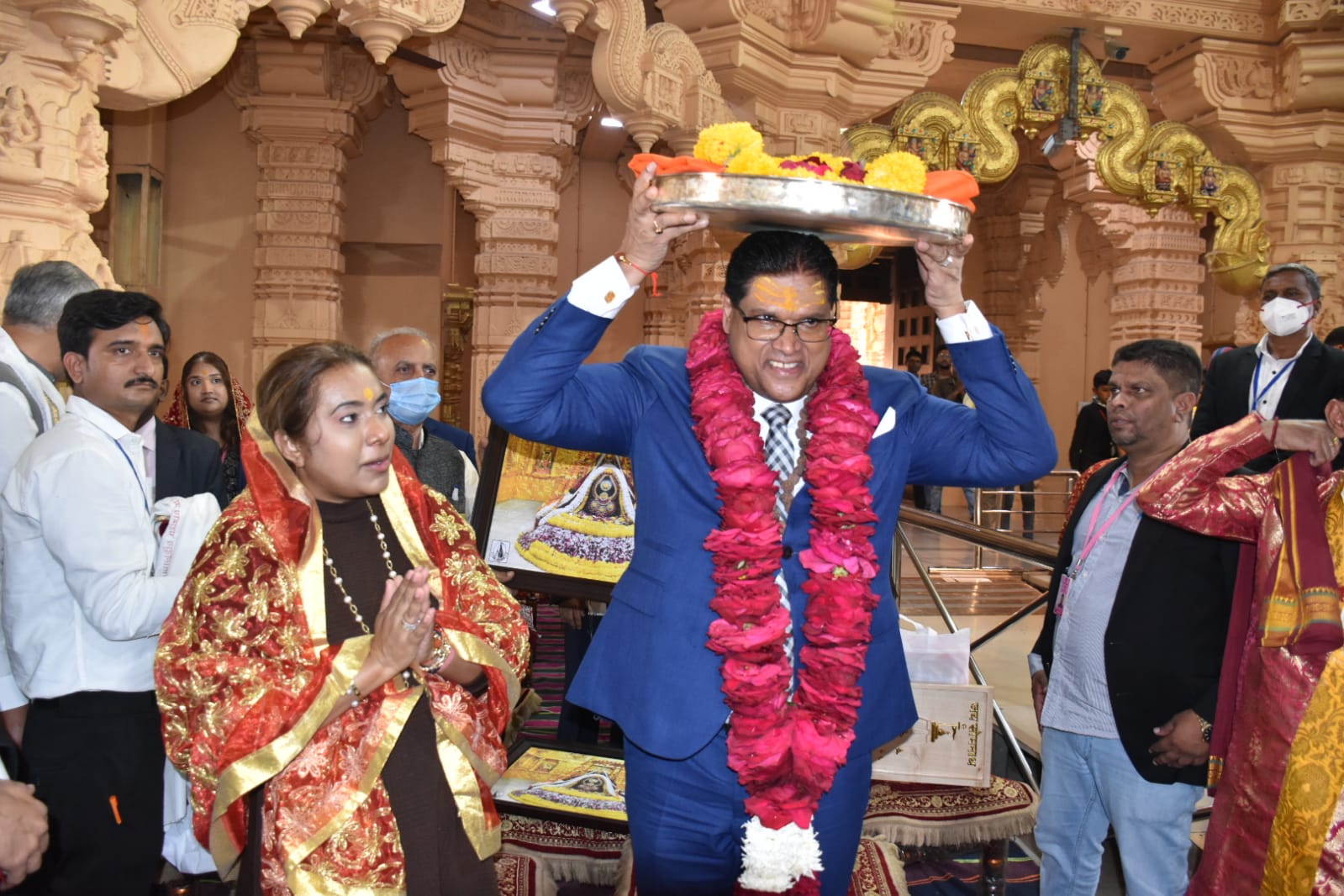 suriname-president-santokhi-couple-visited-somnath-mahadev