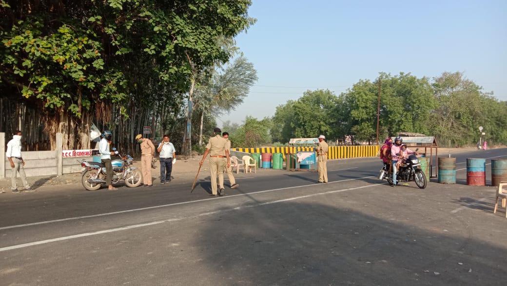 police checking at check post