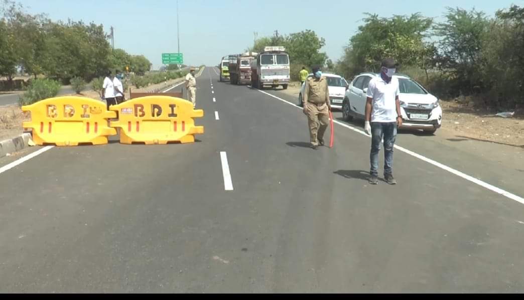 Porbandar District Police during Lockdown as Corona Warrior