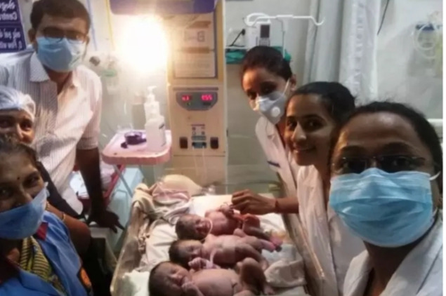 3 children born with normal delivery of a woman from Porbandar