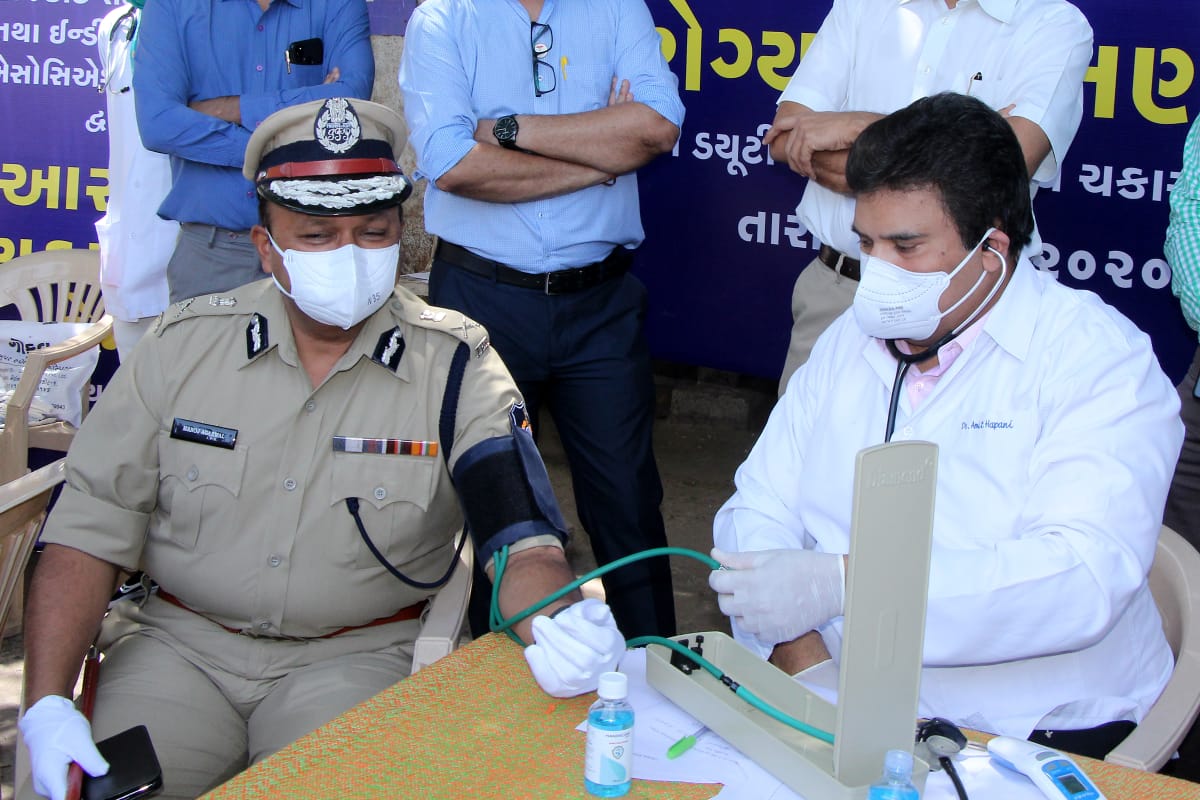 corona-virus-effect-health-check-up-of-300-police-personnel-in-rajkot