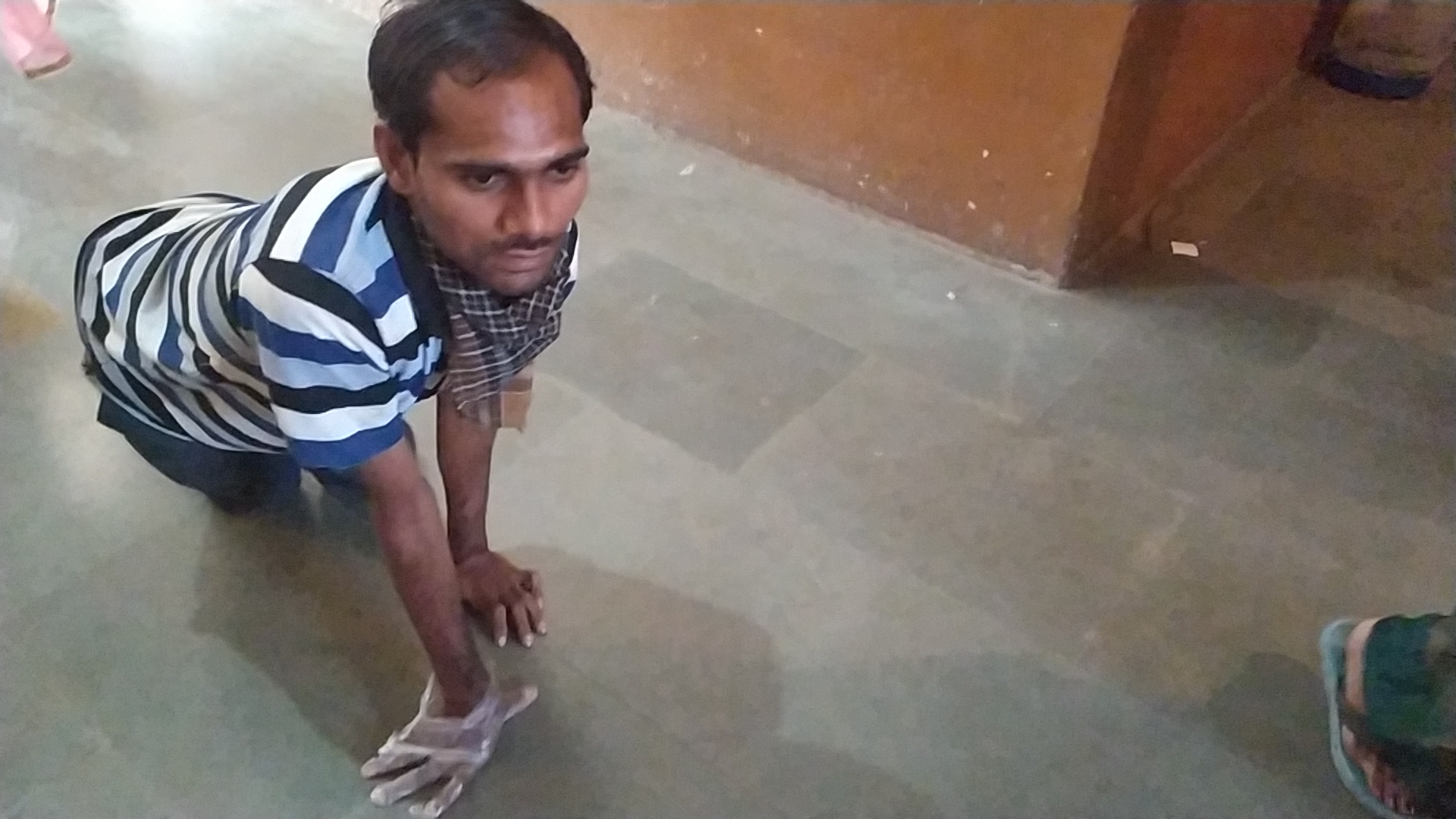 દિવ્યાંગ મતદાતોઓએ પણ મતદાન મથકે આવી મત આપ્યો