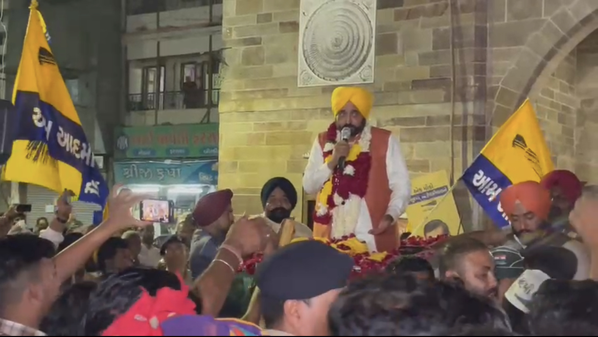 Modi Modi slogans in Bhagwant Maan road show