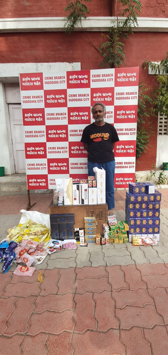 accused arrested for selling gutkha and cigarettes at grocery store Vadodara Crime Branch