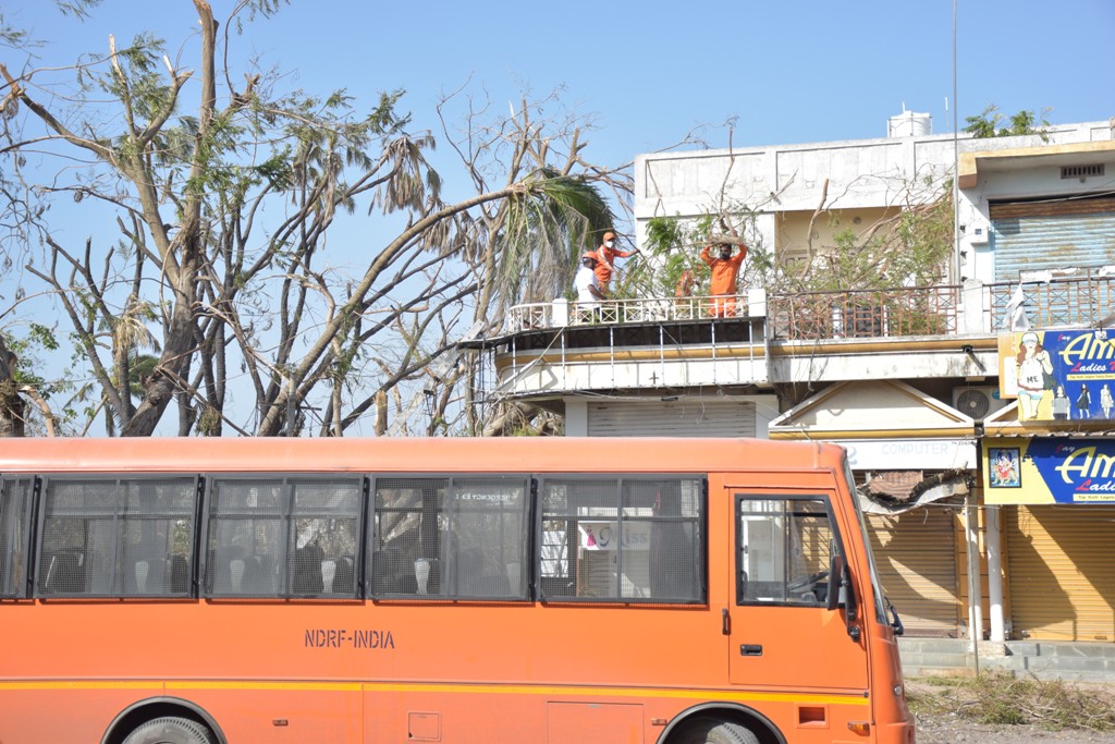 NDRF તેમજ SDRFના જવાનો